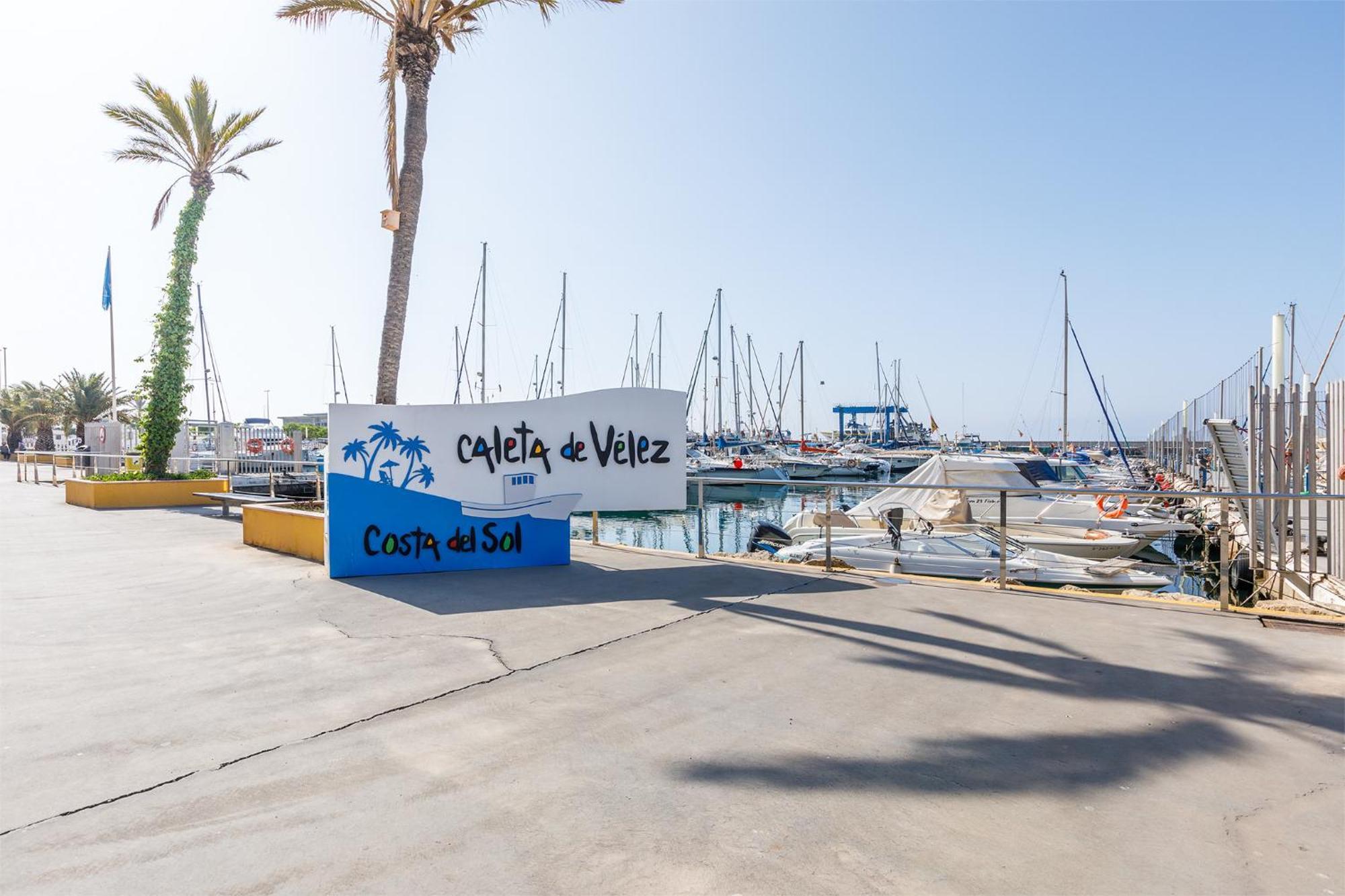 Апартаменты A&N Seaport Caleta Калета-де-Велес Экстерьер фото